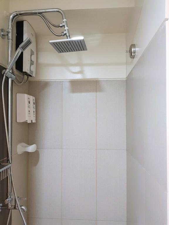 Studio Unit At The Breeze Residences Маніла Екстер'єр фото