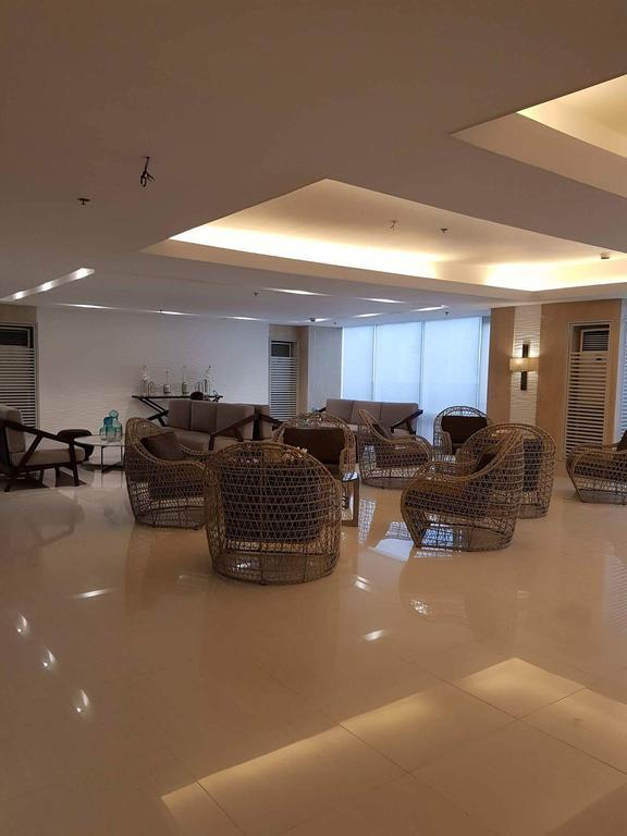 Studio Unit At The Breeze Residences Маніла Екстер'єр фото